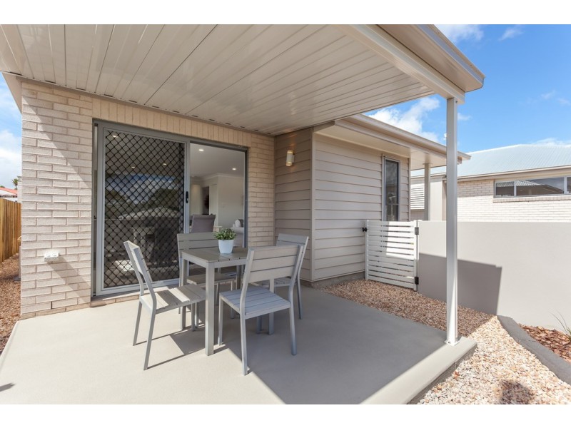 6 Swallow Court, Newtown QLD 4350