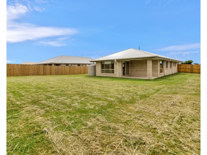 3 Bishop Street, Cambooya QLD 4358
