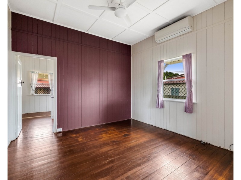 214 Russell Street, Newtown QLD 4350