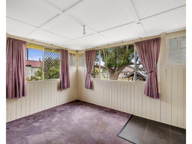 214 Russell Street, Newtown QLD 4350