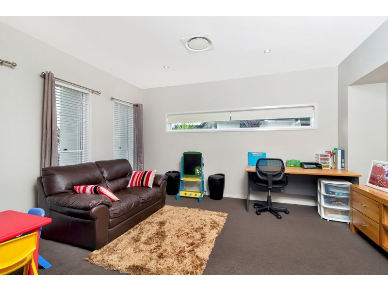 18 Beardsworth Court, Middle Ridge QLD 4350