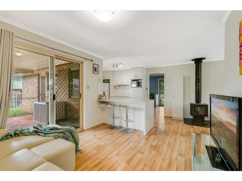 16 Lacebark Court, Glenvale QLD 4350