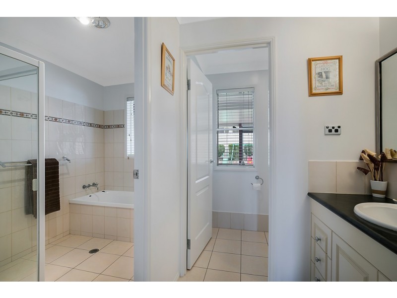 1 Conquest Court, Wilsonton QLD 4350