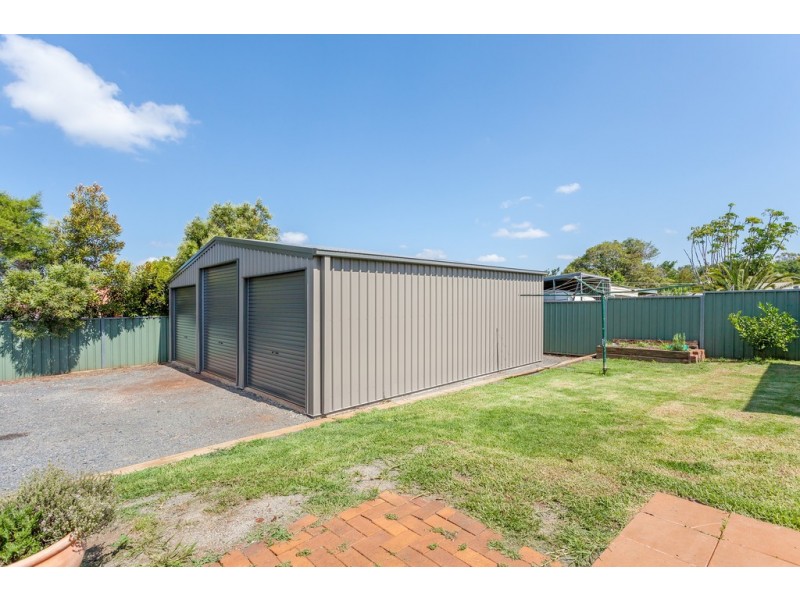 18 Lloyd Street, Harristown QLD 4350