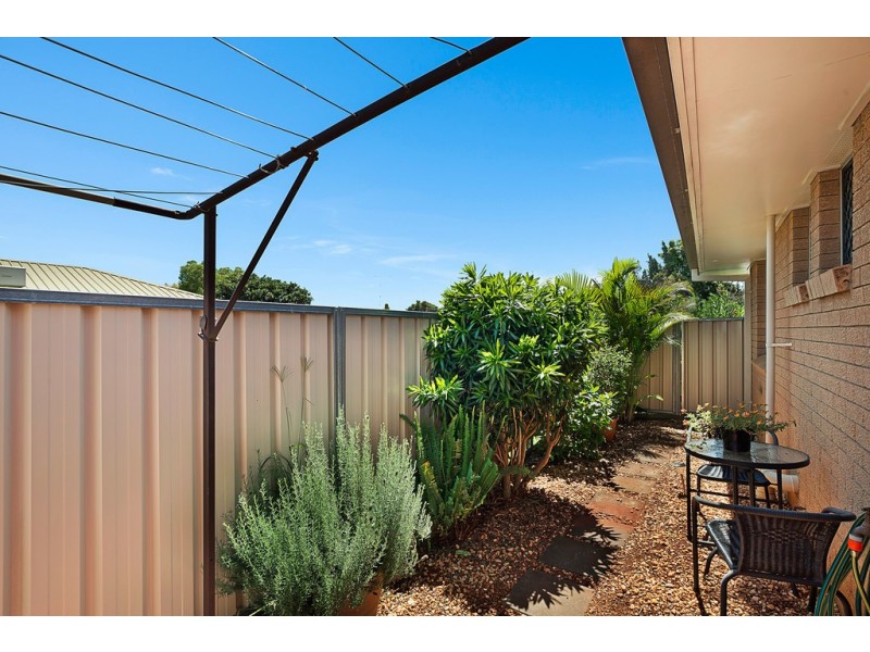 Unit 2/481 Bridge Street, Wilsonton QLD 4350