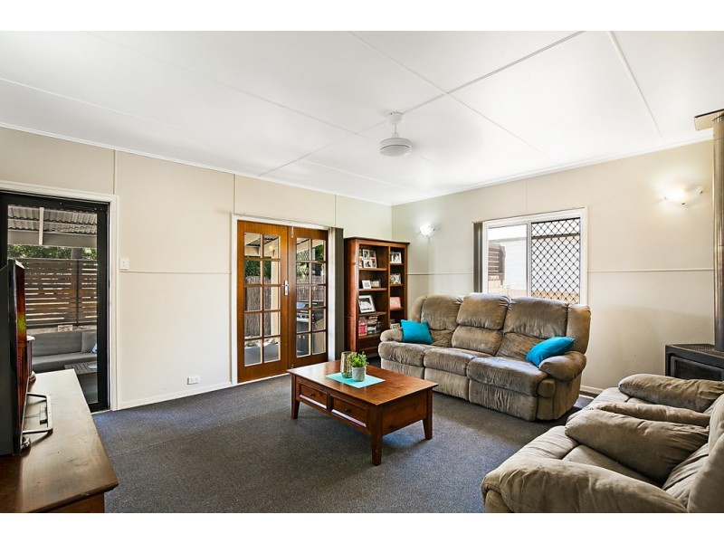 2 McCarthy Street, Newtown QLD 4350
