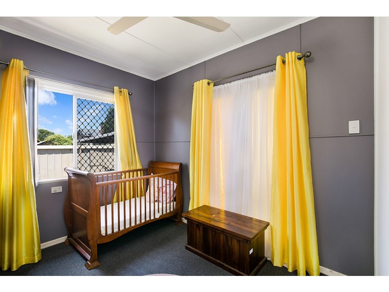 2 McCarthy Street, Newtown QLD 4350