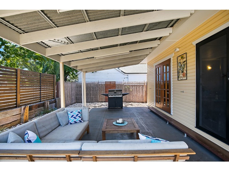 2 McCarthy Street, Newtown QLD 4350