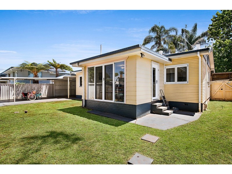 2 McCarthy Street, Newtown QLD 4350