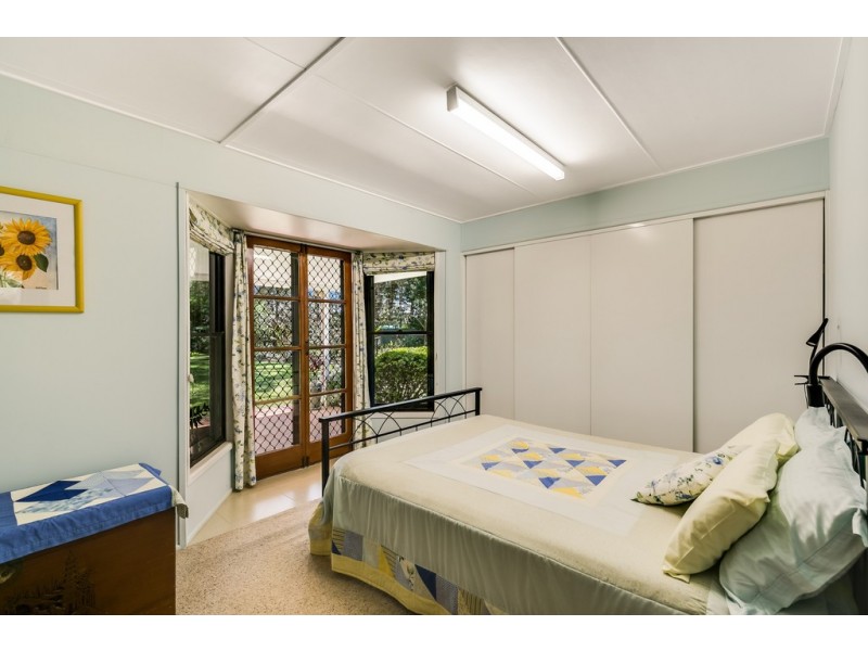 11 Rees Drive, Highfields QLD 4352