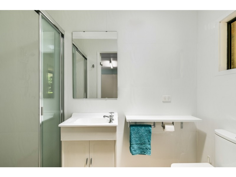 11 Rees Drive, Highfields QLD 4352