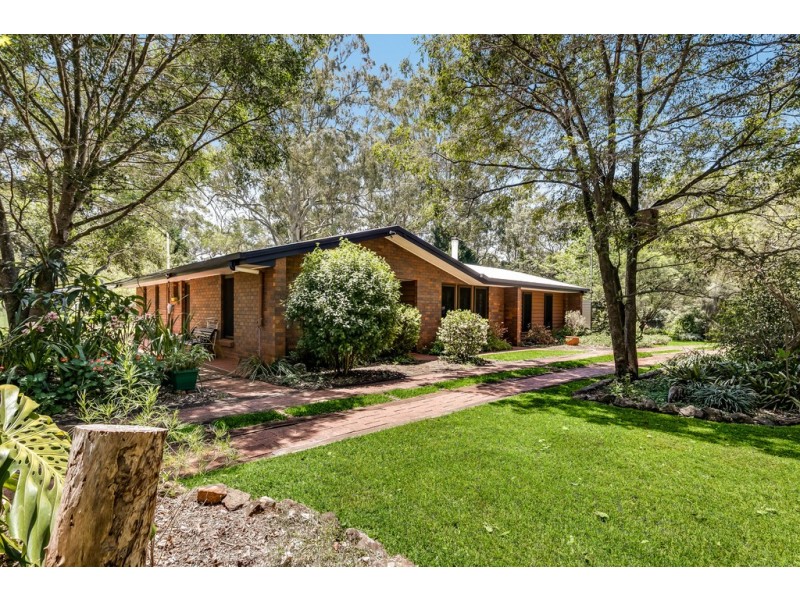 11 Rees Drive, Highfields QLD 4352