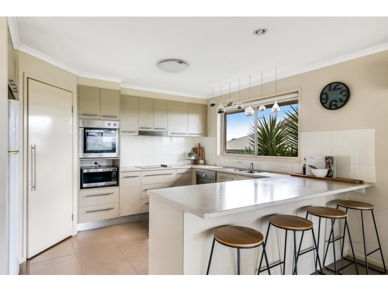7 Sunset Drive, Glenvale QLD 4350