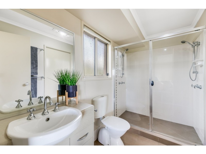 7 Sunset Drive, Glenvale QLD 4350