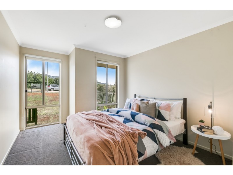 7 Sunset Drive, Glenvale QLD 4350