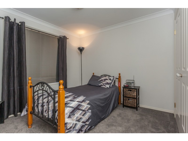 18 Sunset Drive, Glenvale QLD 4350