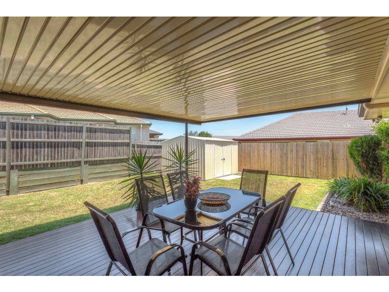 18 Sunset Drive, Glenvale QLD 4350