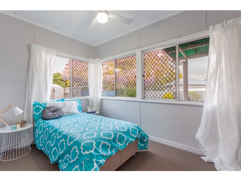 78 Drayton Road, Harristown QLD 4350