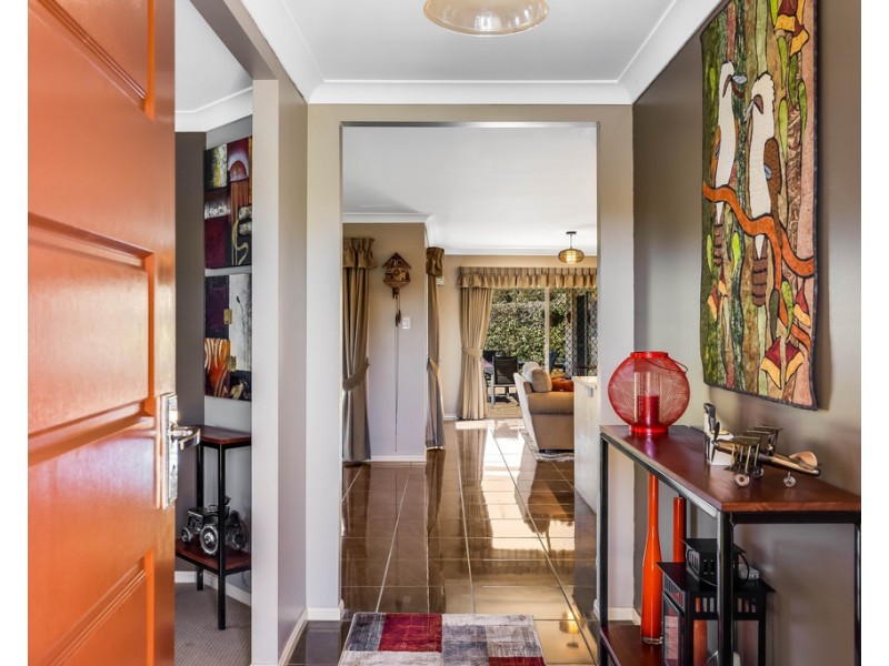 6 Parkview Place, Meringandan West QLD 4352