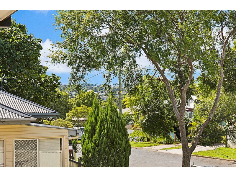 18 Boland Street, North Toowoomba QLD 4350