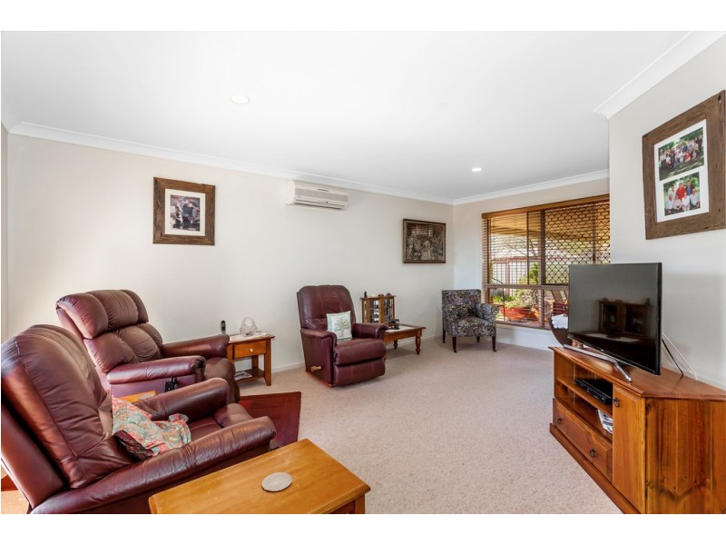 4 Buckle Court, Middle Ridge QLD 4350