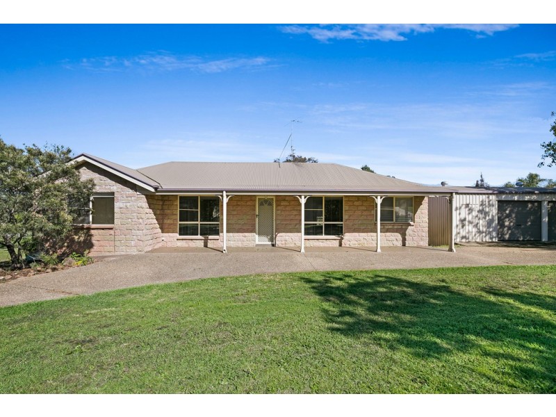 12 Windorah Close, Glenvale QLD 4350