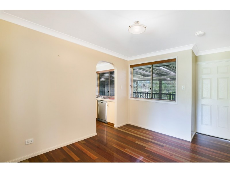 12 Windorah Close, Glenvale QLD 4350