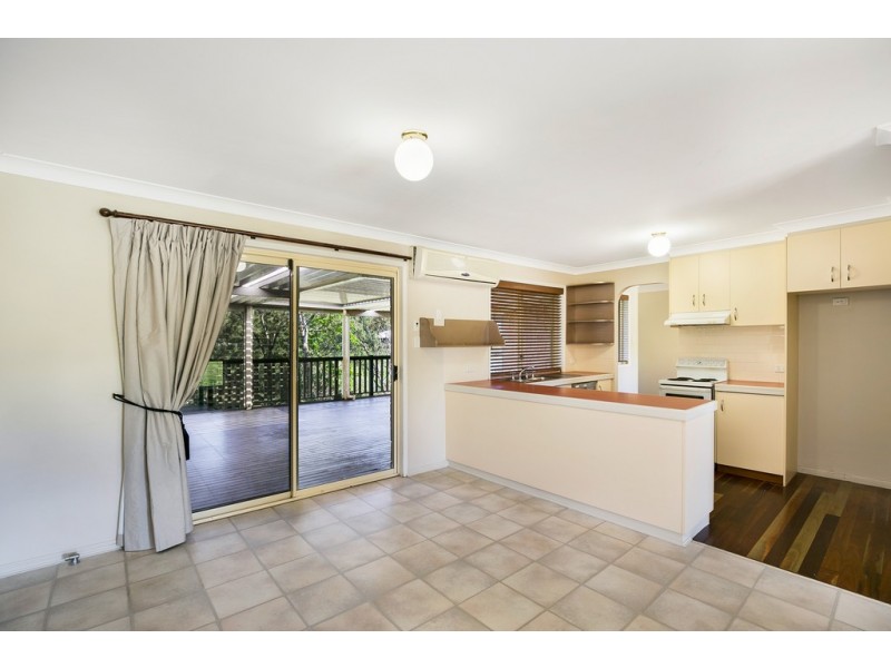 12 Windorah Close, Glenvale QLD 4350