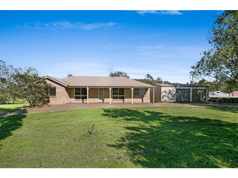 12 Windorah Close, Glenvale QLD 4350