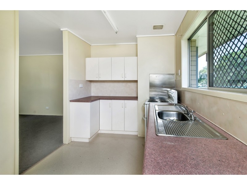 7 Kenora Court, Rockville QLD 4350