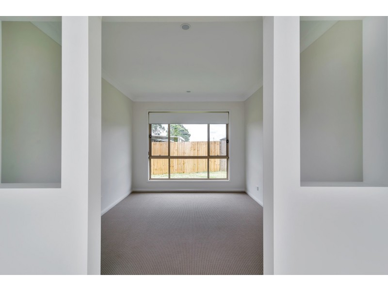 3 Bishop Street, Cambooya QLD 4358