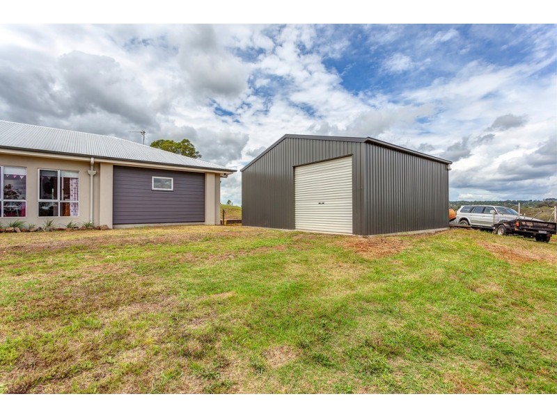 6 Explorer Court, Gowrie Junction QLD 4352