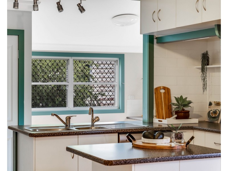 11 Parkinson Street, South Toowoomba QLD 4350