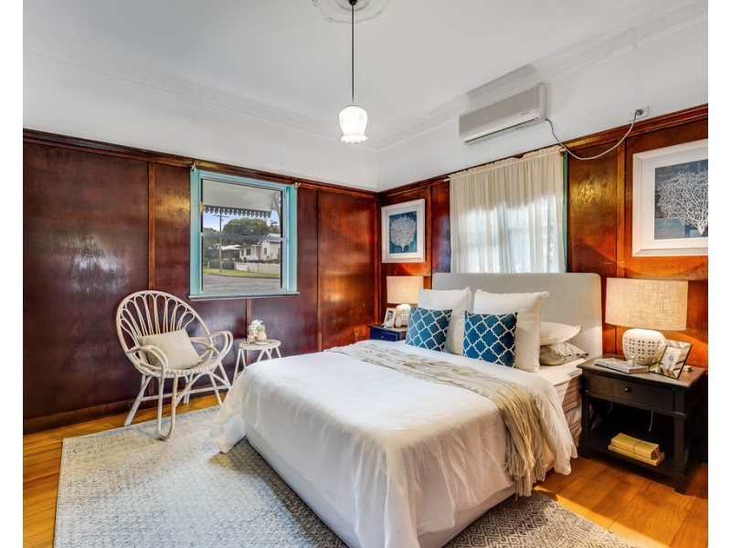 11 Parkinson Street, South Toowoomba QLD 4350