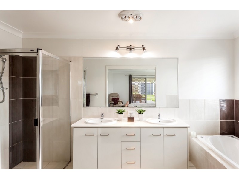 37 Bennett Street, Kleinton QLD 4352