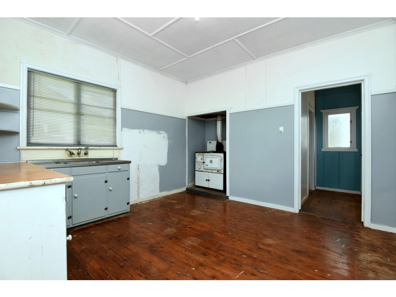 31 Burke Street, Rangeville QLD 4350