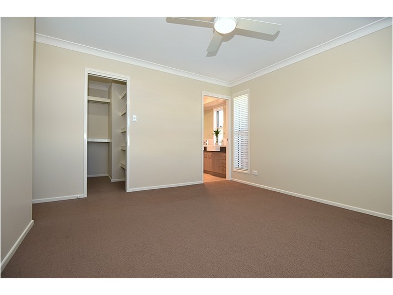 71 Entabeni Drive (Off Kearney Street), Kearneys Spring QLD 4350
