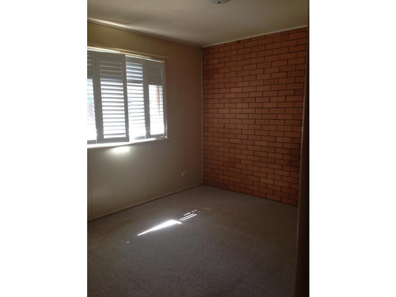 3/128 Long Street, Centenary Heights QLD 4350