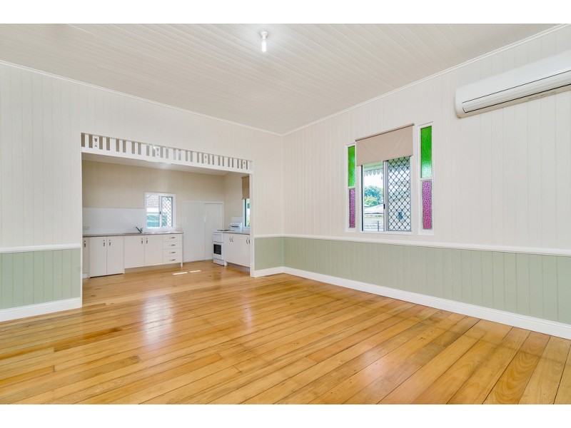16 Bothwell Street, Newtown QLD 4350