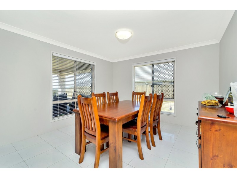 19 Kennard Street, Westbrook QLD 4350