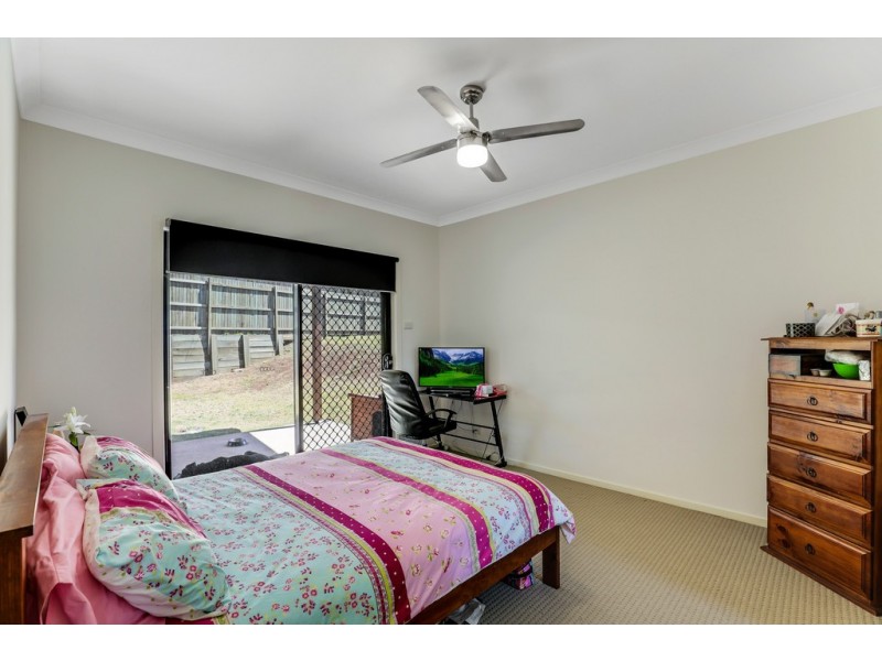 4 Madeleine Court, Glenvale QLD 4350