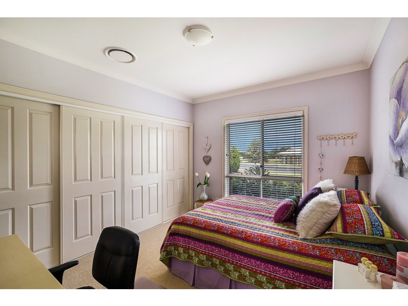 2 Brookton Avenue, Highfields QLD 4352