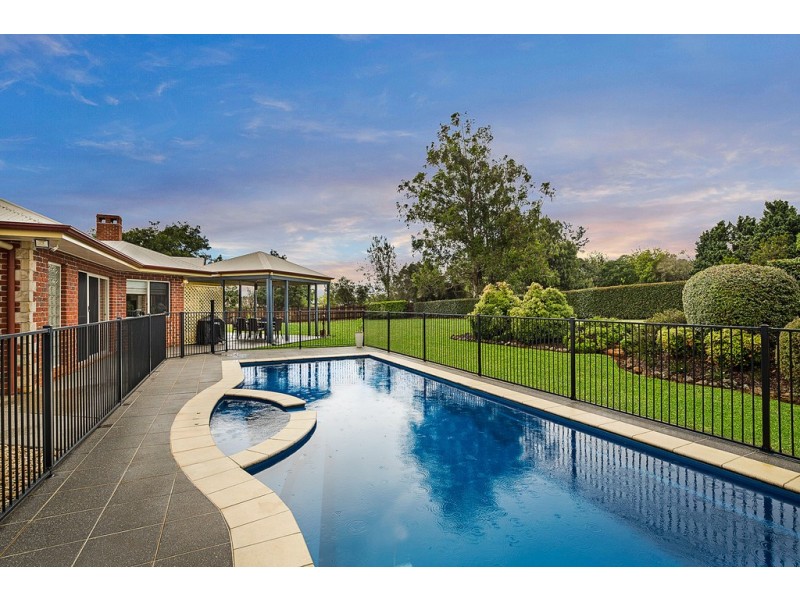 2 Brookton Avenue, Highfields QLD 4352