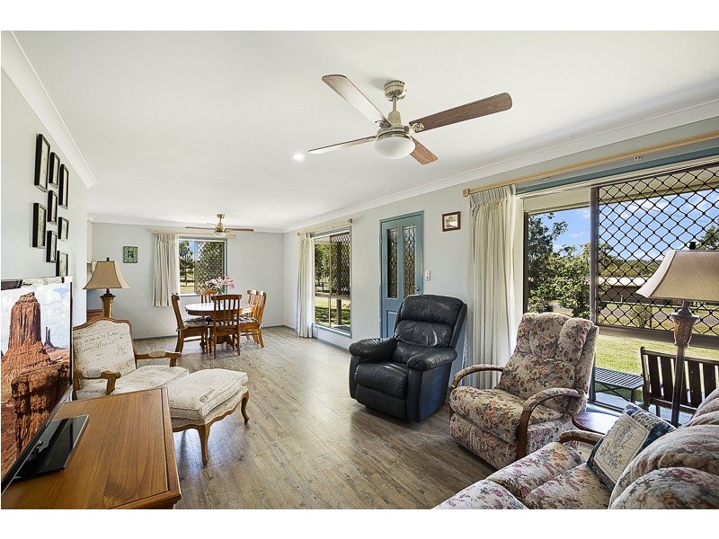 41 Peters Road, Meringandan West QLD 4352