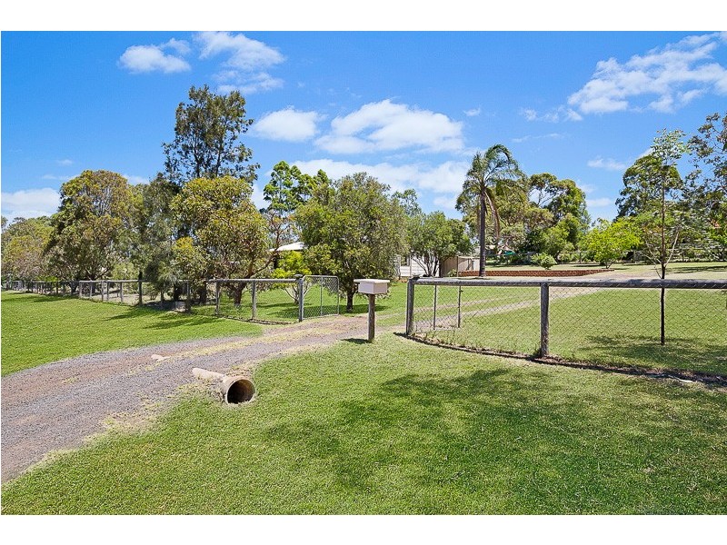 41 Peters Road, Meringandan West QLD 4352