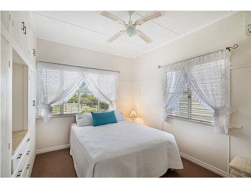 53a Jellicoe Street, Mount Lofty QLD 4350