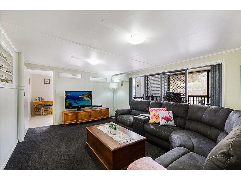 53a Jellicoe Street, Mount Lofty QLD 4350