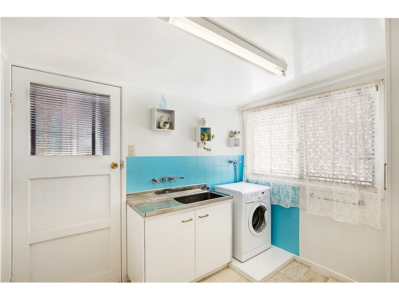 53a Jellicoe Street, Mount Lofty QLD 4350