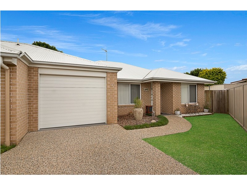 Unit 2/2 Chainey Court, Glenvale QLD 4350