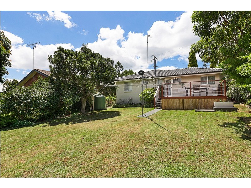 46 Jellicoe Street, Mount Lofty QLD 4350